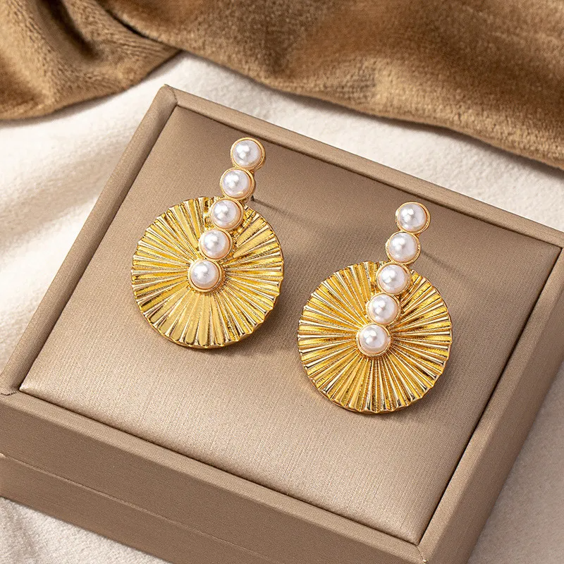 Vintage Geometric Round Pearl Earrings